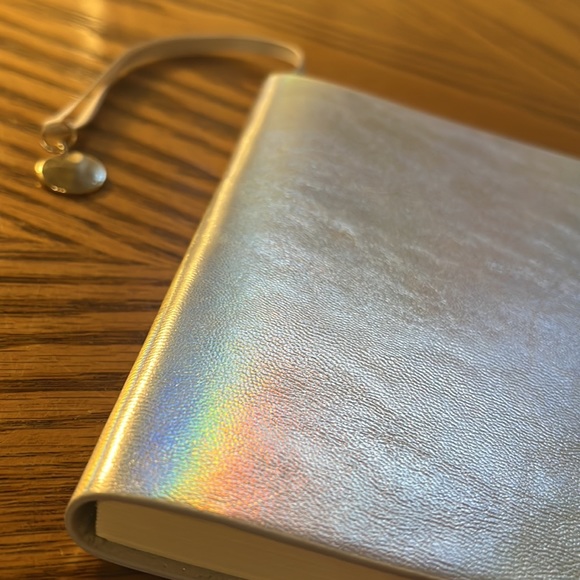 NWOT Iridescent Silver Pocket Notebook | Planner w Page Keeper • 5.5 x 4 Inch - Picture 14 of 16